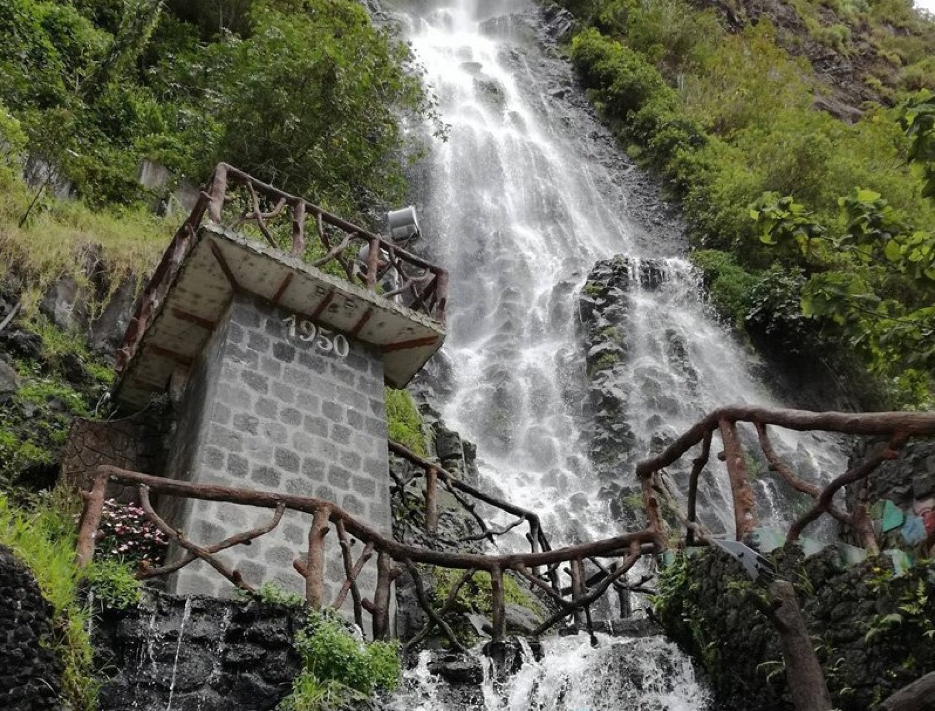 Baños tour de medio día: Ruta de las cascadas 